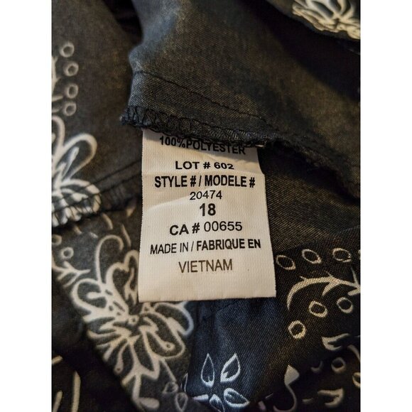 Womens Size 18 Sleeveless Faux Wrap Top Blouse Black White Floral Silky Sheen - Picture 7 of 7